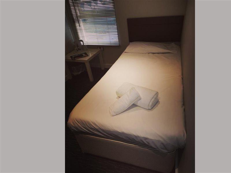 The R Inn Hotel Desborough 外观 照片