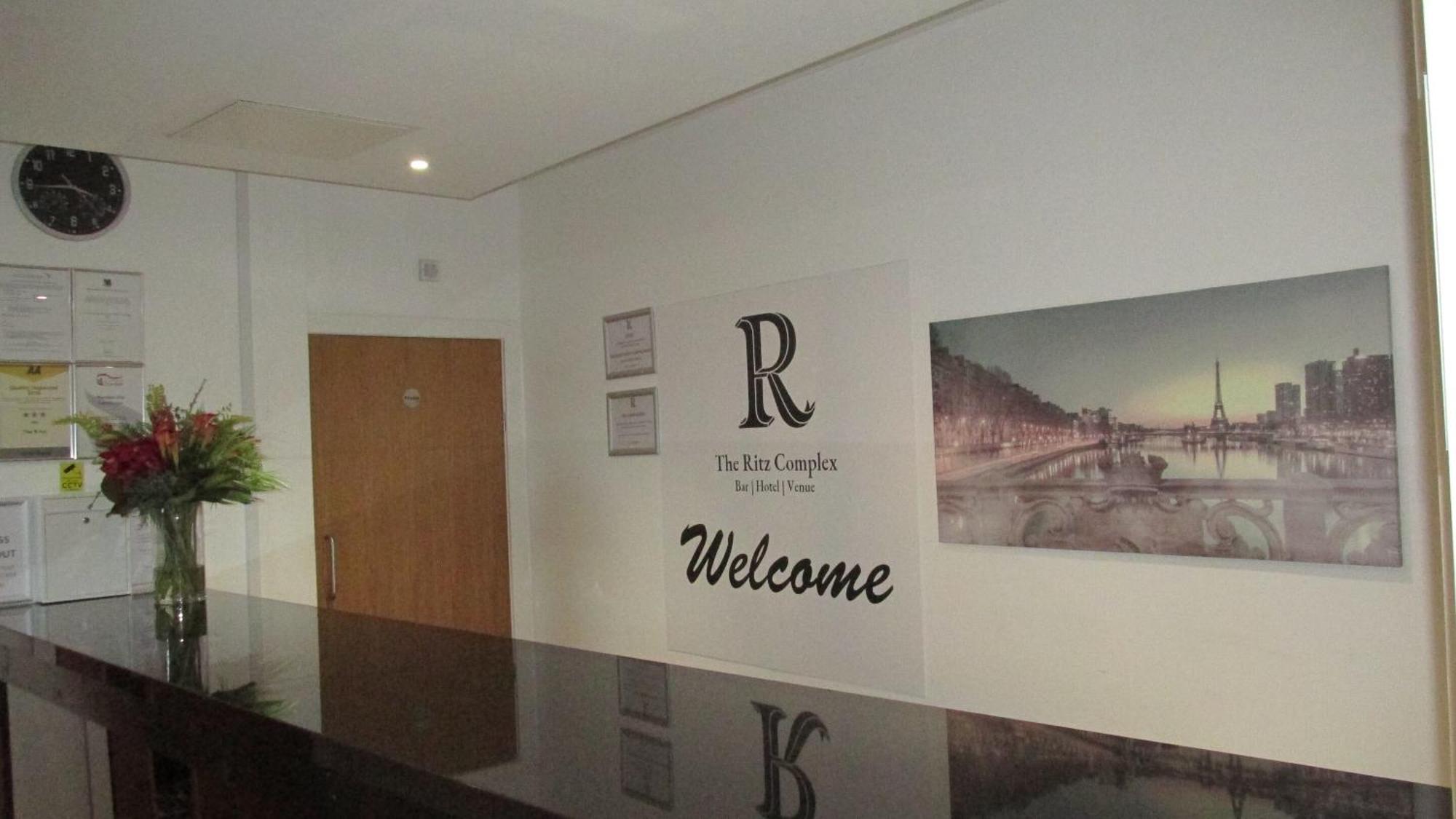 The R Inn Hotel Desborough 客房 照片
