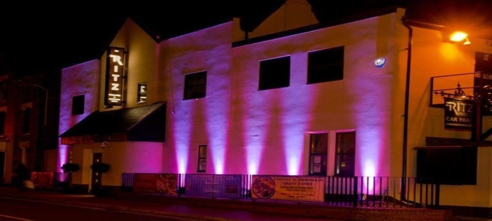 The R Inn Hotel Desborough 外观 照片